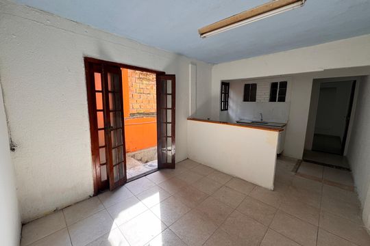 Casa para alugar com 2 quartos, 55m² em Jardim do Engenho, Cotia