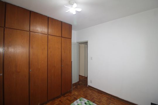 Quarto 2 de apartamento para alugar com 2 quartos, 62m² em Jardim São Paulo, São Paulo