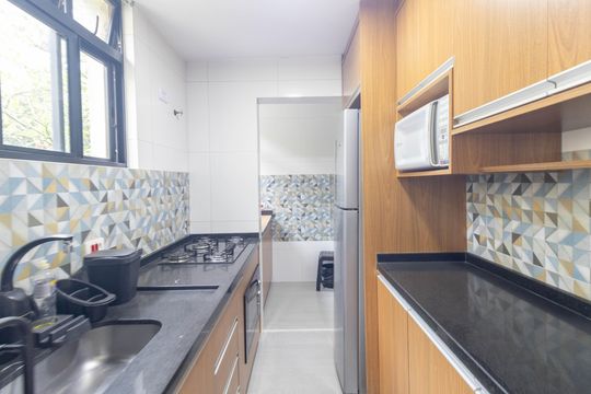Cozinha de apartamento para alugar com 3 quartos, 67m² em Cristo Rei, Curitiba