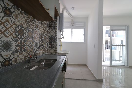 Cozinha de apartamento para alugar com 2 quartos, 37m² em Jurubatuba, São Paulo