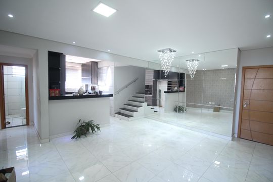 Apartamento à venda com 3 quartos, 207m² em Riacho das Pedras, Contagem