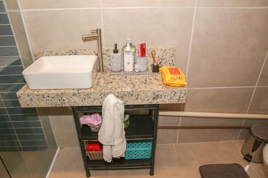 Banheiro de apartamento à venda com 1 quarto, 42m² em Barra Funda, São Paulo