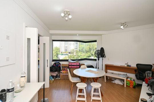 Sala de apartamento à venda com 1 quarto, 50m² em Paraíso do Morumbi, São Paulo
