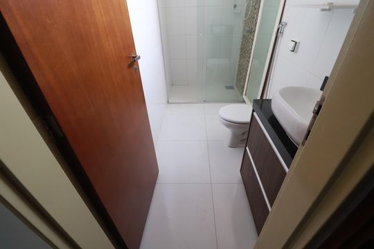 Banheiro  de apartamento para alugar com 1 quarto, 40m² em Centro, Ribeirão Preto