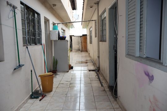Área externa de casa para alugar com 2 quartos, 75m² em Vila Ivg, São Paulo