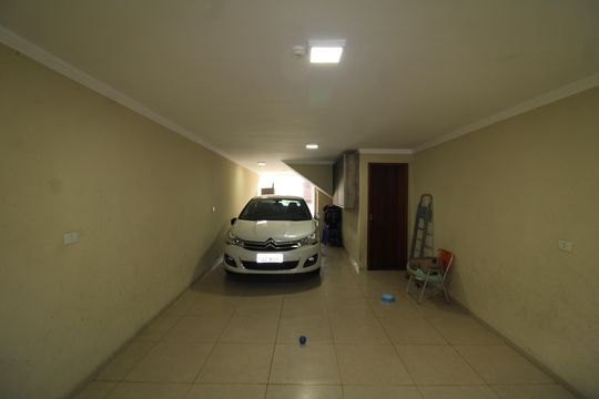 Garagem de casa à venda com 4 quartos, 153m² em Vila Ester (zona Norte), São Paulo