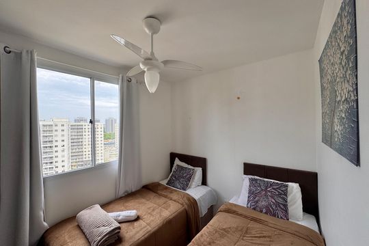 Quarto 2 de apartamento para alugar com 2 quartos, 56m² em Barra Olímpica, Rio de Janeiro