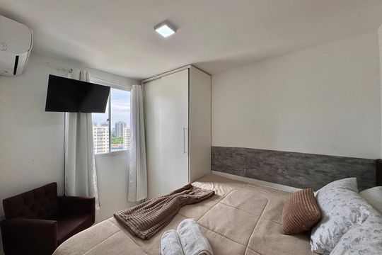 Quarto 1 de apartamento para alugar com 2 quartos, 56m² em Barra Olímpica, Rio de Janeiro