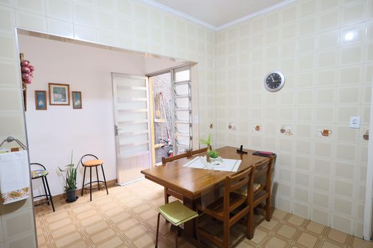 Cozinha de casa à venda com 4 quartos, 232m² em Quitaúna, Osasco