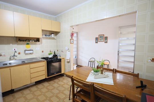 Cozinha de casa à venda com 4 quartos, 232m² em Quitaúna, Osasco