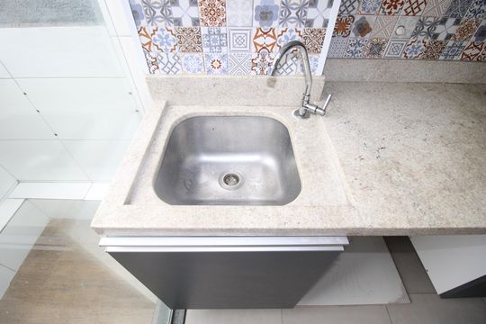 Cozinha de casa de condomínio à venda com 2 quartos, 46m² em Itaquera, São Paulo