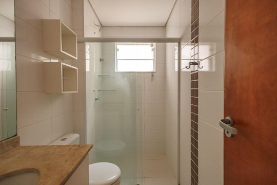 Banheiro Corredor de apartamento para alugar com 2 quartos, 76m² em Residencial Santa Izabel, Taubaté