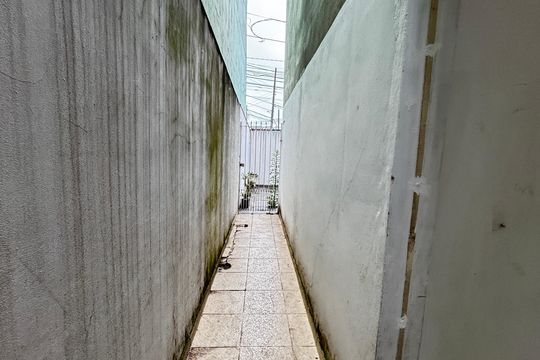 Corredor de casa para alugar com 2 quartos, 67m² em Parque das Nações, Santo André