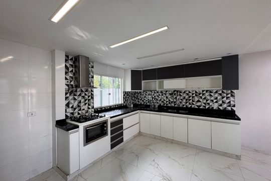 Cozinha de casa de condomínio para alugar com 3 quartos, 226m² em Vargem Grande, Rio de Janeiro