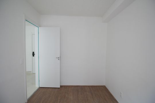 Quarto 1 de apartamento para alugar com 2 quartos, 34m² em Vila Prel, São Paulo