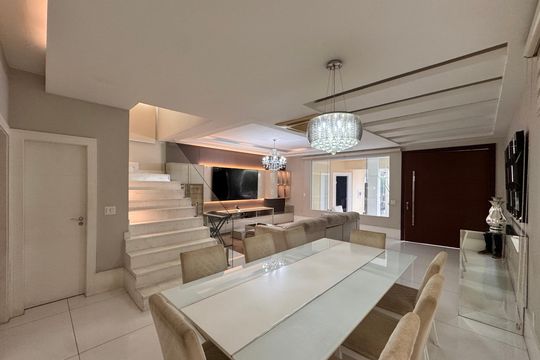 Casa de Condomínio para alugar com 6 quartos, 382m² em Barra da Tijuca, Rio de Janeiro