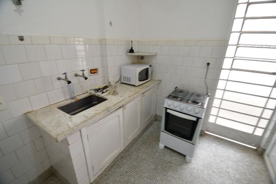 Cozinha de apartamento para alugar com 1 quarto, 77m² em Centro, Campinas