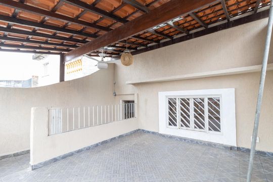 Varanda de casa à venda com 5 quartos, 259m² em Jardim Piratininga, São Paulo