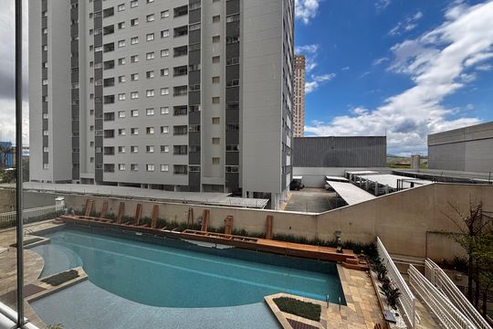 Vista varanda sala de apartamento à venda com 1 quarto, 72m² em Tamboré, Barueri
