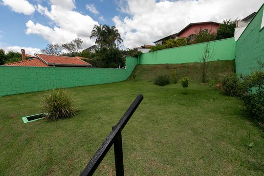 QUINTAL de casa de condomínio para alugar com 3 quartos, 140m² em Conjunto Habitacional Vila Santana (sousas), Campinas