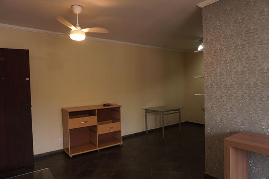 Sala de apartamento para alugar com 2 quartos, 75m² em Jardim Bethania, São Carlos