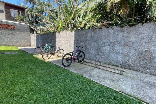 Bicicletário de apartamento para alugar com 2 quartos, 48m² em Bom Viver, São José