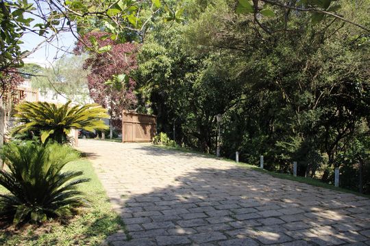 Garagem de casa de condomínio para alugar com 3 quartos, 920m² em Loteamento Banespa, Vinhedo