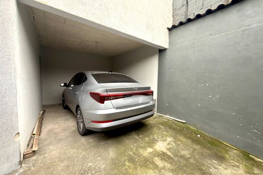 Garagem de casa para alugar com 3 quartos, 100m² em Morro do Confisco, Contagem