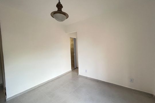 Sala de apartamento à venda com 2 quartos, 50m² em Vila Valqueire, Rio de Janeiro