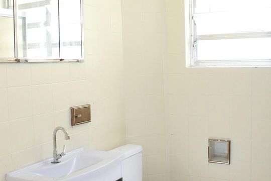 Banheiro de apartamento à venda com 1 quarto, 59m² em República, São Paulo