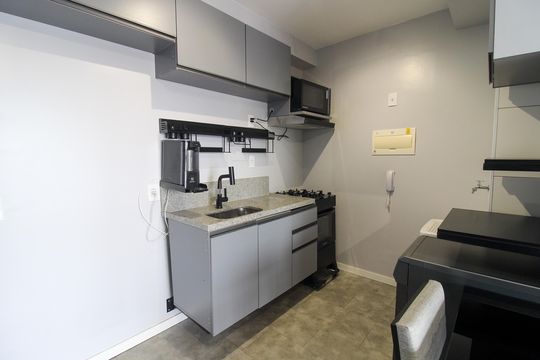 Cozinha de apartamento para alugar com 1 quarto, 31m² em Butantã, São Paulo