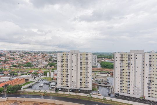 Sacada da Sala de apartamento para alugar com 2 quartos, 46m² em Vila Palacios, Campinas
