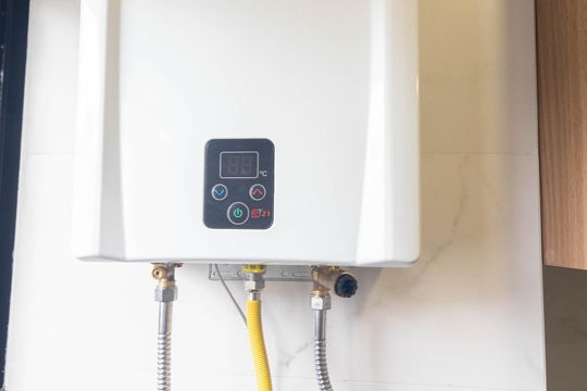 Cozinha e Área de Serviço de apartamento à venda com 2 quartos, 50m² em Campina do Siqueira, Curitiba