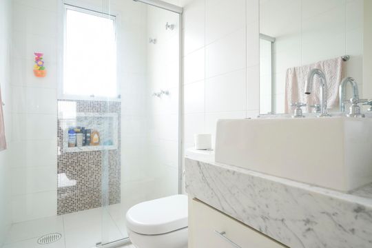 Banheiro da suíte 2 de apartamento à venda com 3 quartos, 186m² em Santa Maria, São Caetano do Sul