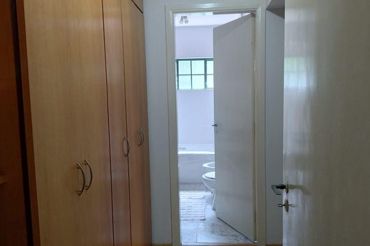 Quarto 4 de casa de condomínio para alugar com 4 quartos, 216m² em Jardim Atalaia, Cotia