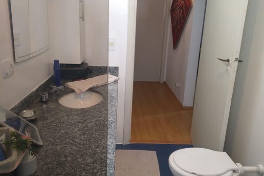 Banheiro 1 de casa de condomínio para alugar com 4 quartos, 216m² em Jardim Atalaia, Cotia