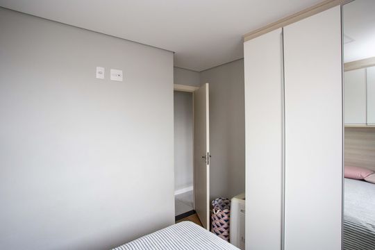 Quarto 1 de apartamento à venda com 2 quartos, 43m² em Piraporinha, Diadema