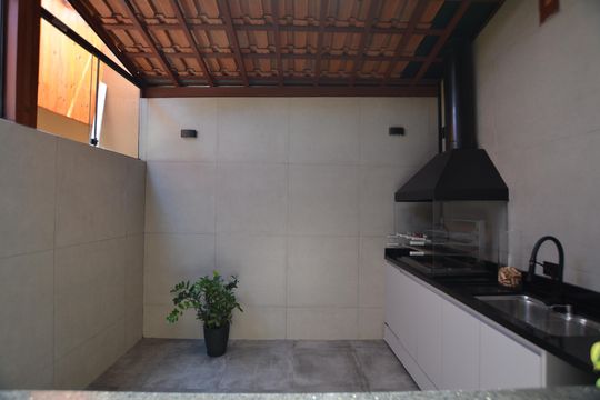AREA DE SERVIÇO / CHURRASQUEIRA de casa de condomínio à venda com 3 quartos, 120m² em Jardim Gilda Maria, São Paulo