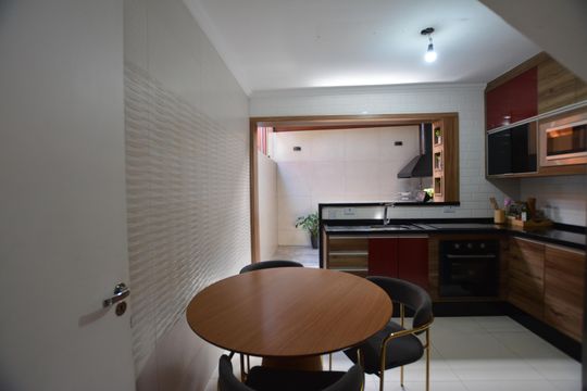 COZINHA de casa de condomínio à venda com 3 quartos, 120m² em Jardim Gilda Maria, São Paulo