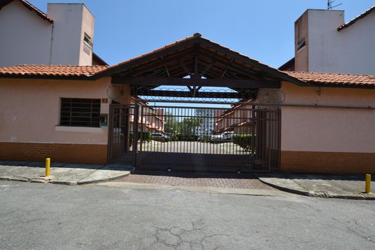 FACHADA  de casa de condomínio à venda com 3 quartos, 120m² em Jardim Gilda Maria, São Paulo