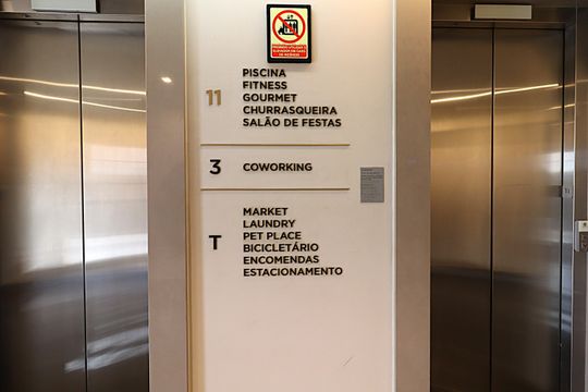 Área comum - infraestruturas  de kitnet/studio para alugar com 1 quarto, 28m² em Boa Vista, Porto Alegre