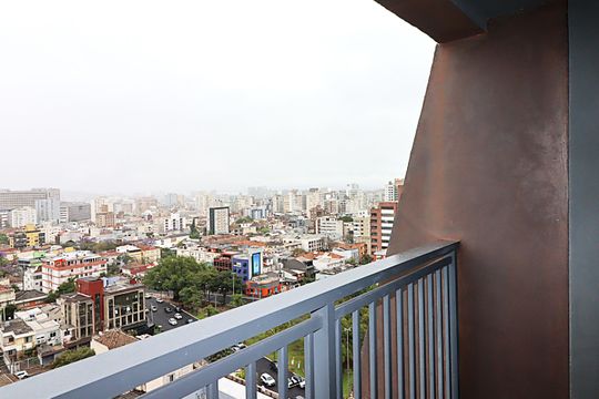 Sacada de kitnet/studio para alugar com 1 quarto, 28m² em Boa Vista, Porto Alegre
