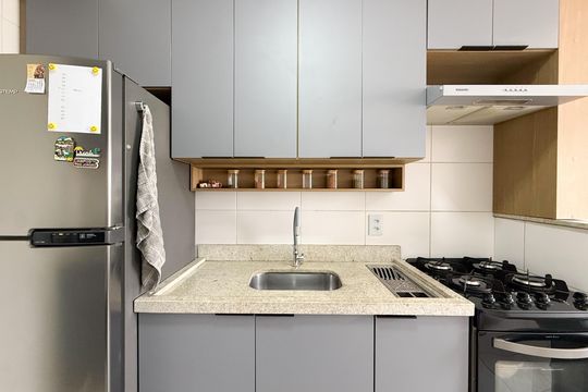 Cozinha de apartamento à venda com 1 quarto, 31m² em Vila Palmeiras, São Paulo