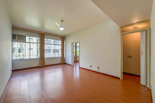 Apartamento para alugar com 3 quartos, 140m² em Catete, Rio de Janeiro