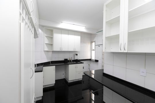 COZINHA de apartamento para alugar com 4 quartos, 184m² em Chácara Primavera, Campinas