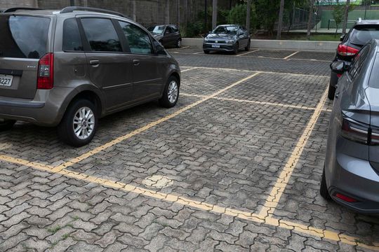 GARAGEM de apartamento para alugar com 4 quartos, 184m² em Chácara Primavera, Campinas