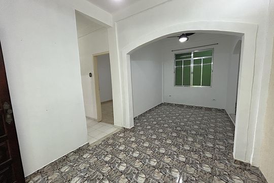 Casa para alugar com 2 quartos, 129m² em Guadalupe, Rio de Janeiro