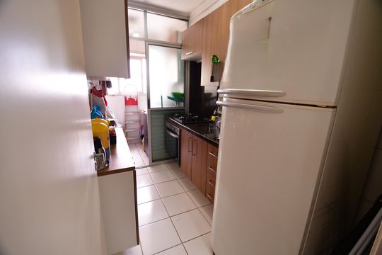 Cozinha de apartamento à venda com 2 quartos, 55m² em Bonfim, Campinas