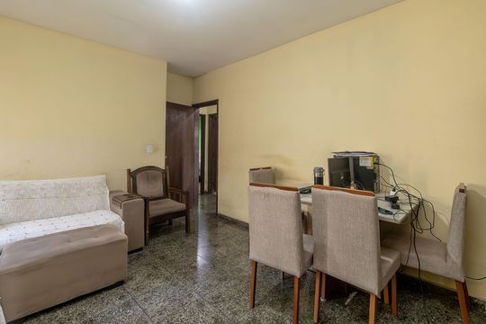 Casa à venda com 3 quartos, 375m² em Céu Azul, Belo Horizonte