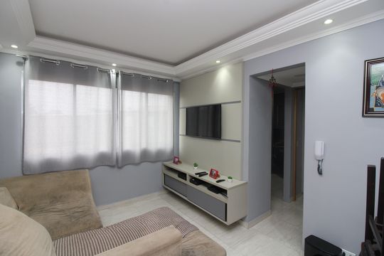 Apartamento para alugar com 2 quartos, 40m² em Vila Domitila, São Paulo
